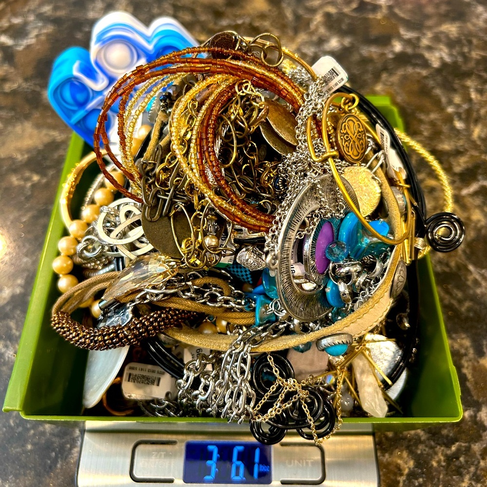 3lbs 6.1oz vintage to now repair / wear / create jewelry bag